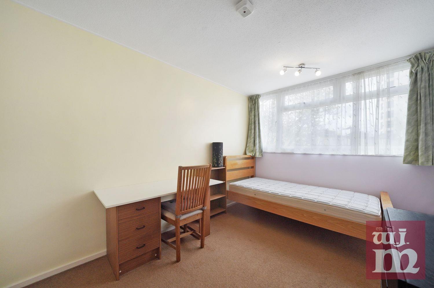Partridge Way, Bowes Park